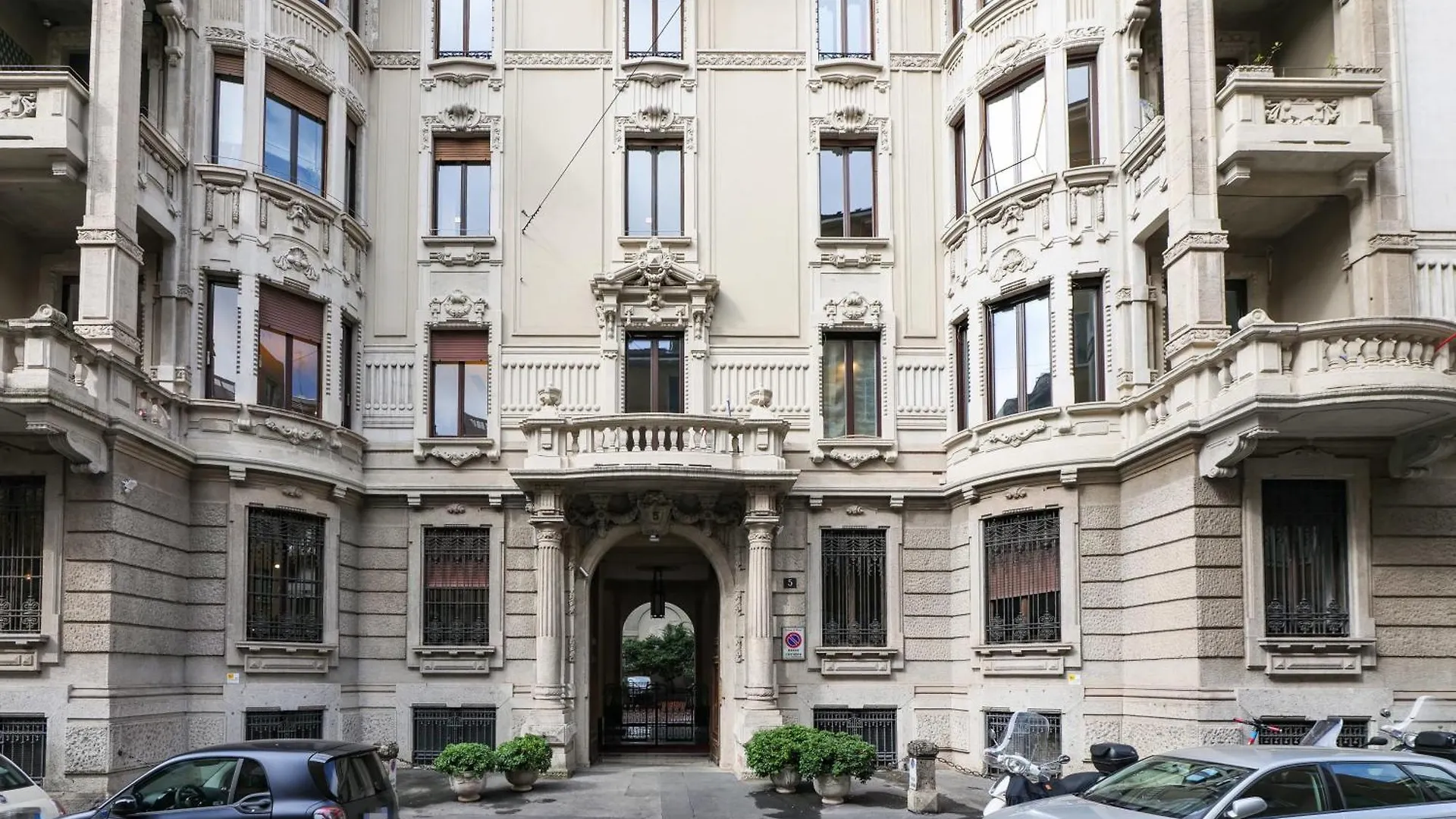 Apartment Luxury Penthouse With Rooftop Terrace Mailand